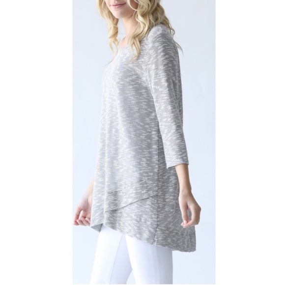 Beautiful grey long sleeve top - Picture 3 of 5